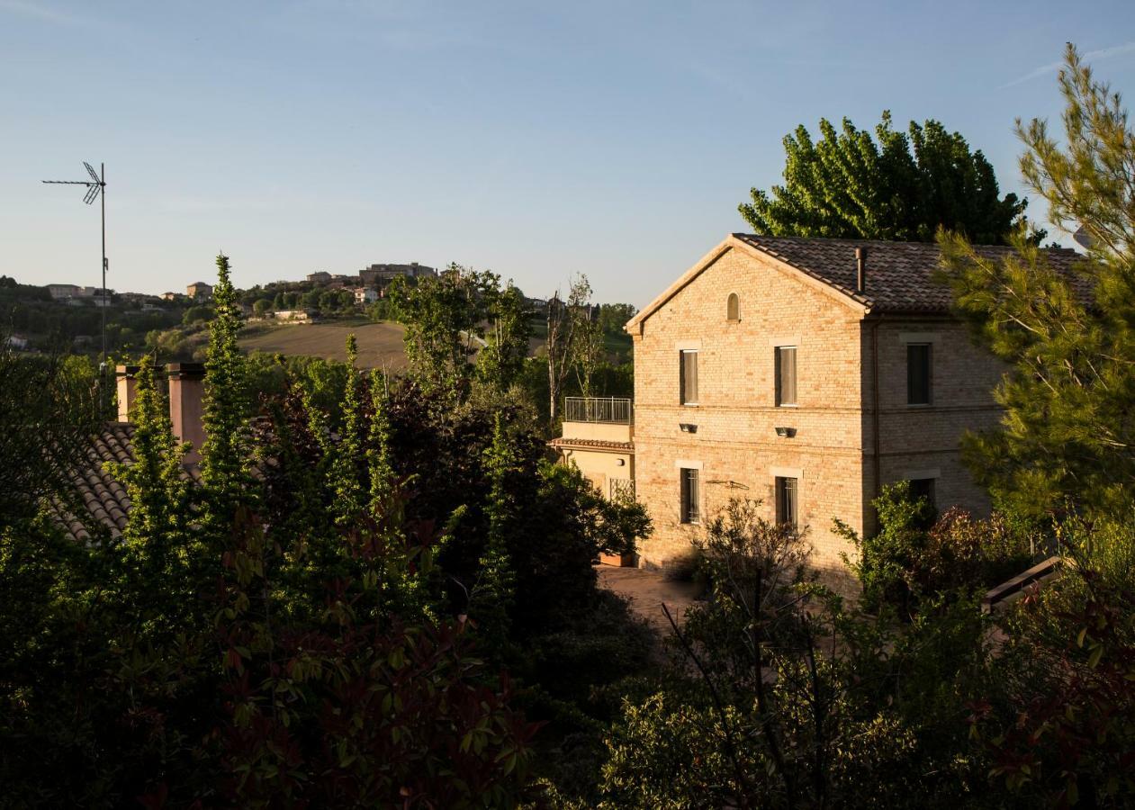 Grande Villa Storica Per Vacanze Con Giardino Privato E Piscina Ostra Kültér fotó