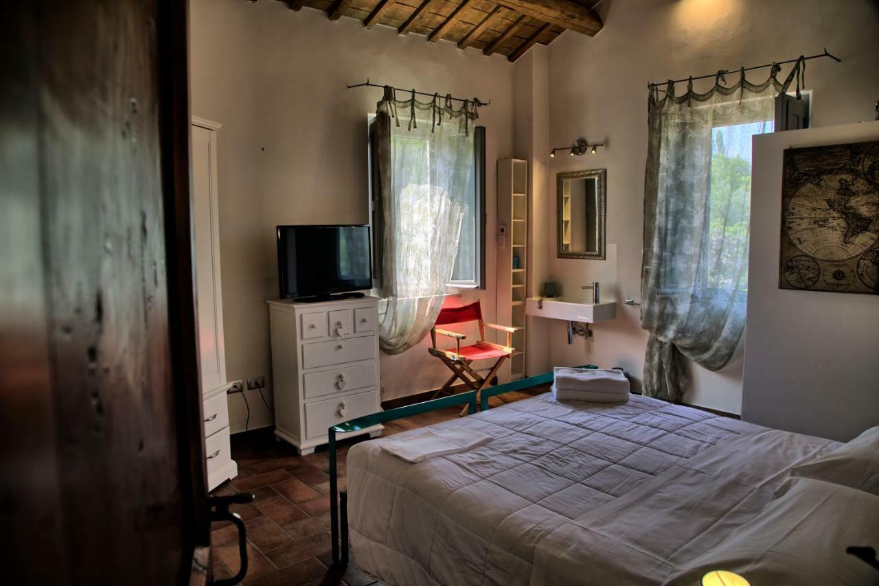 Grande Villa Storica Per Vacanze Con Giardino Privato E Piscina Ostra Kültér fotó