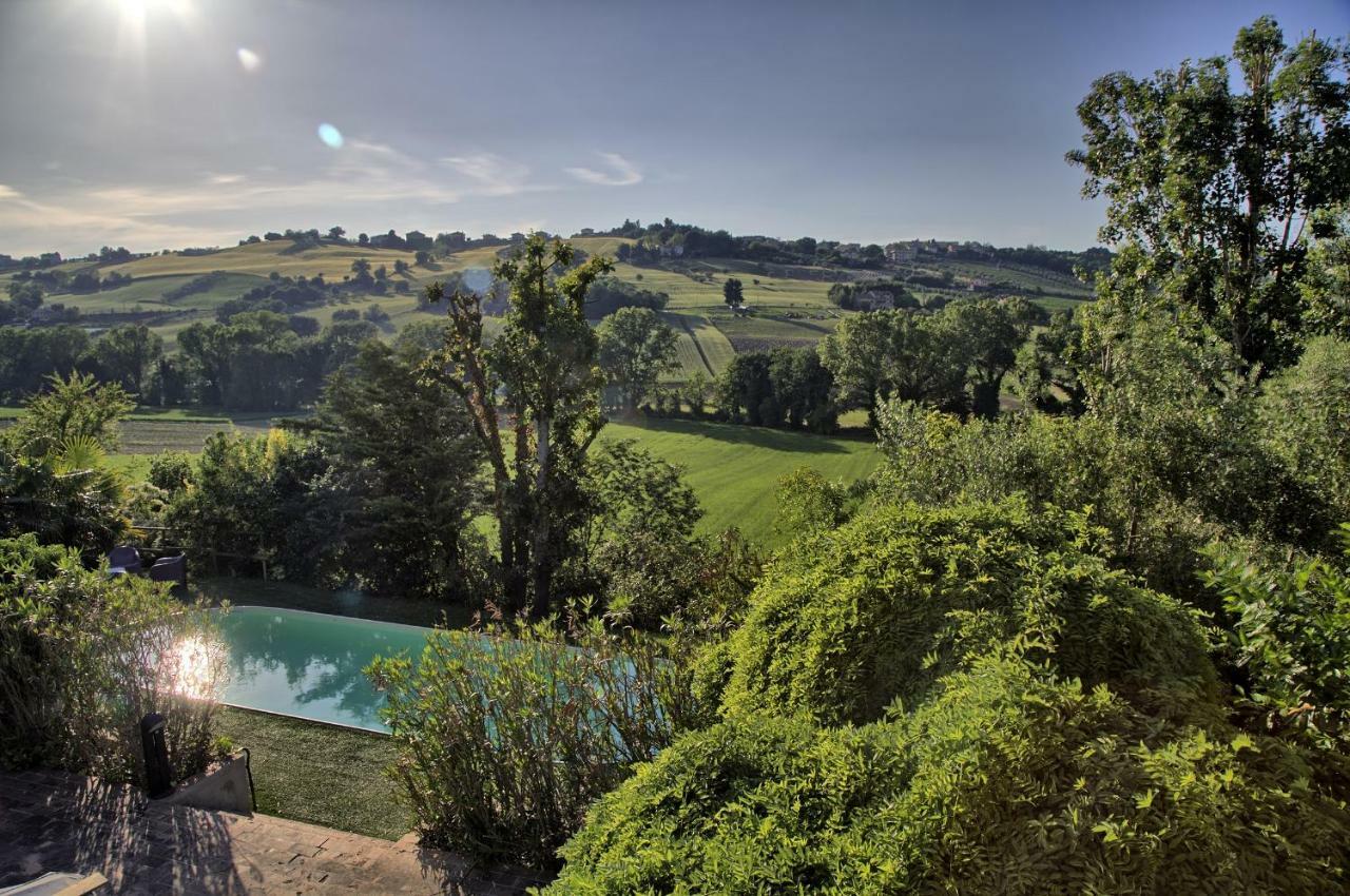 Grande Villa Storica Per Vacanze Con Giardino Privato E Piscina Ostra Kültér fotó
