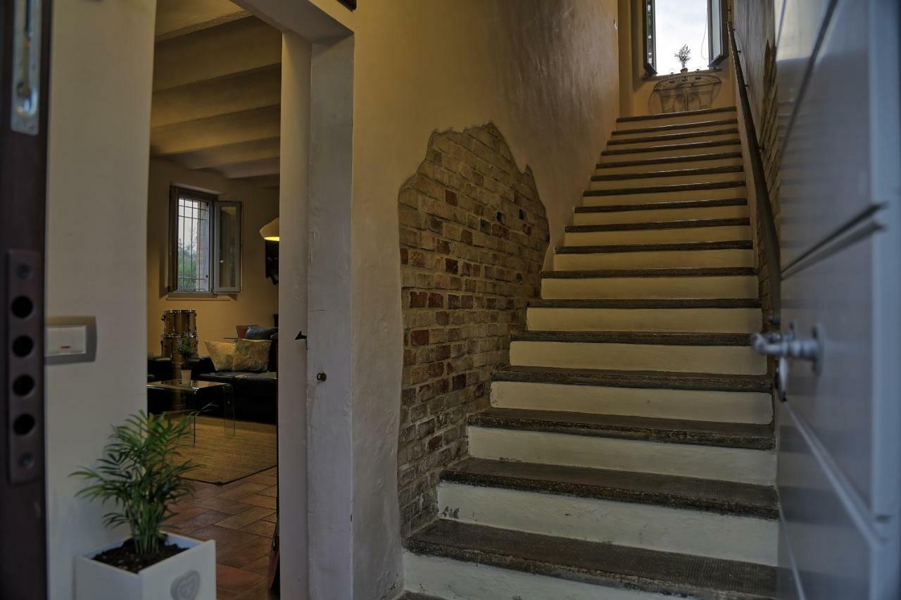 Grande Villa Storica Per Vacanze Con Giardino Privato E Piscina Ostra Kültér fotó