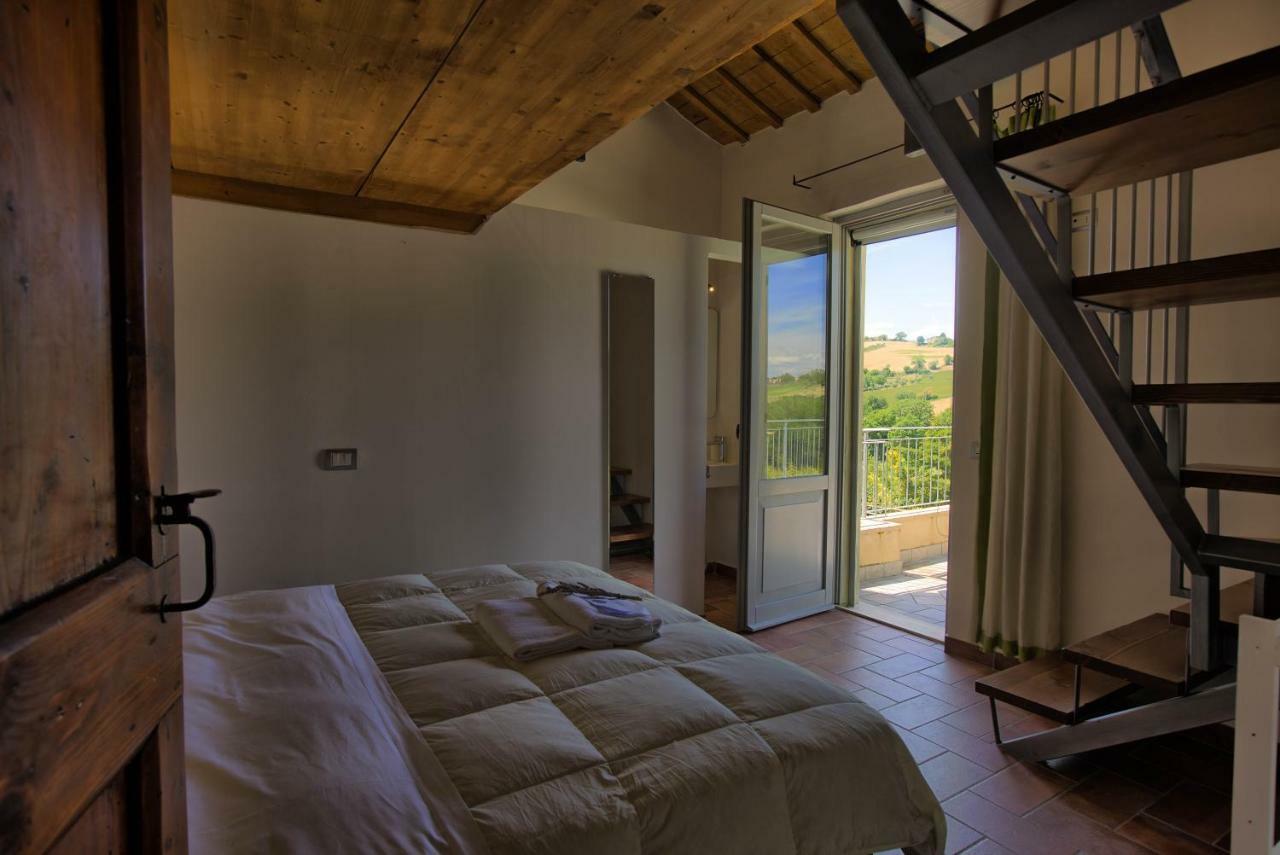Grande Villa Storica Per Vacanze Con Giardino Privato E Piscina Ostra Kültér fotó